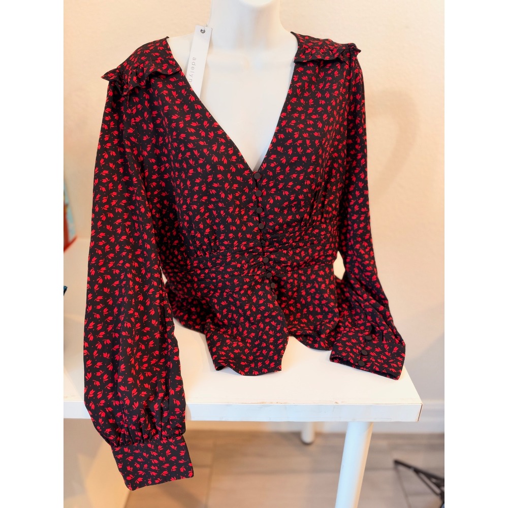 NWT Adelyn Rae Black Red Floral Button Front Top Large Cottagecore Romantic